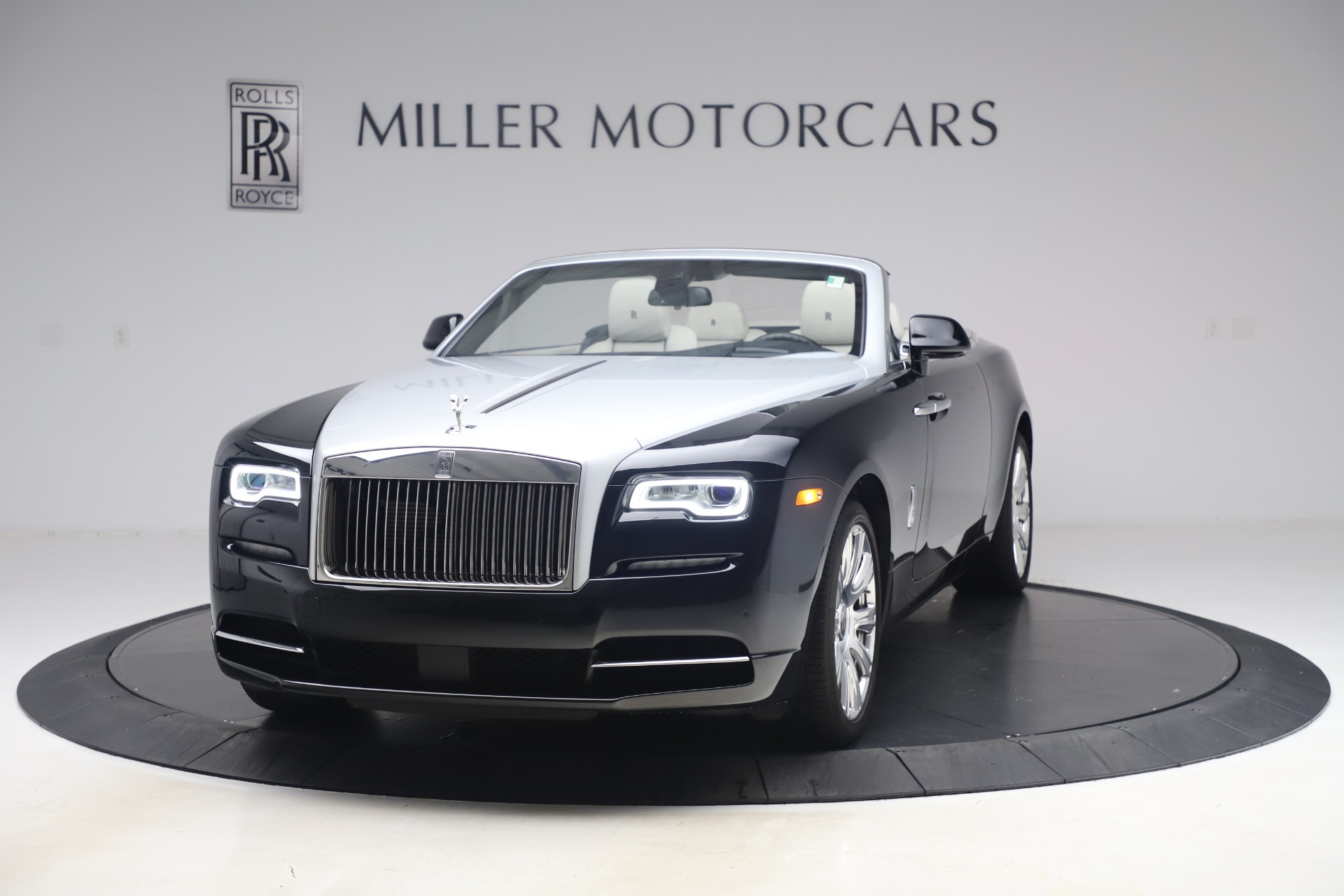 Used 2017 Rolls-Royce Dawn Base for sale Call for price at Alfa Romeo of Westport in Westport CT 06880 1