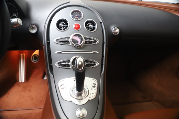 Used 2008 Bugatti Veyron 16.4 for sale Sold at Alfa Romeo of Westport in Westport CT 06880 25