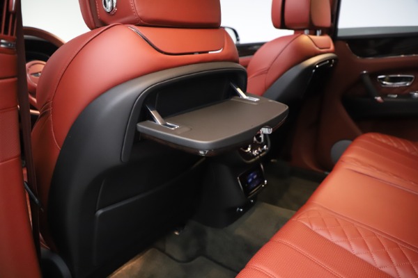 Used 2017 Bentley Bentayga W12 for sale $145,900 at Alfa Romeo of Westport in Westport CT 06880 21