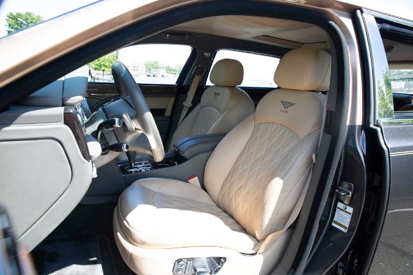 Used 2017 Bentley Mulsanne EWB for sale Sold at Alfa Romeo of Westport in Westport CT 06880 14
