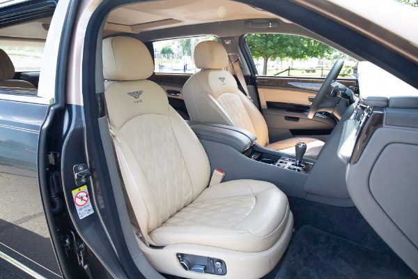 Used 2017 Bentley Mulsanne EWB for sale Sold at Alfa Romeo of Westport in Westport CT 06880 25