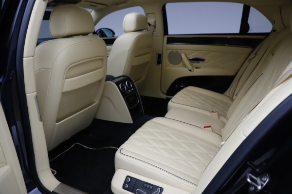 Used 2014 Bentley Flying Spur W12 for sale Sold at Alfa Romeo of Westport in Westport CT 06880 21