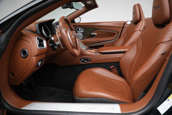 Used 2020 Aston Martin DB11 Volante Convertible for sale $129,900 at Alfa Romeo of Westport in Westport CT 06880 21