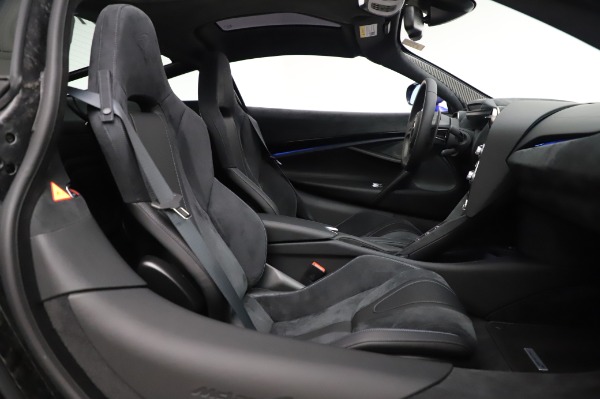New 2020 McLaren 720S Coupe for sale $349,050 at Alfa Romeo of Westport in Westport CT 06880 19