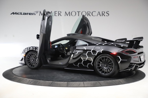 Used 2020 McLaren 620R Coupe for sale Call for price at Alfa Romeo of Westport in Westport CT 06880 12