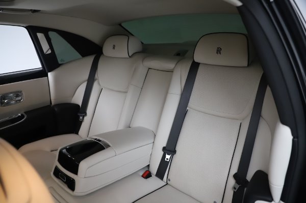 Used 2015 Rolls-Royce Ghost Base for sale Sold at Alfa Romeo of Westport in Westport CT 06880 14