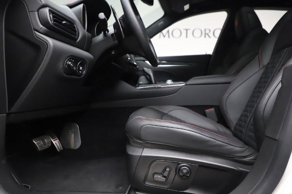 Used 2019 Maserati Levante Trofeo for sale $45,900 at Alfa Romeo of Westport in Westport CT 06880 13