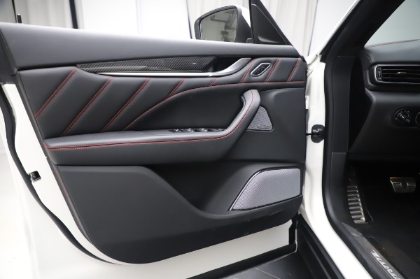 Used 2019 Maserati Levante Trofeo for sale $45,900 at Alfa Romeo of Westport in Westport CT 06880 16