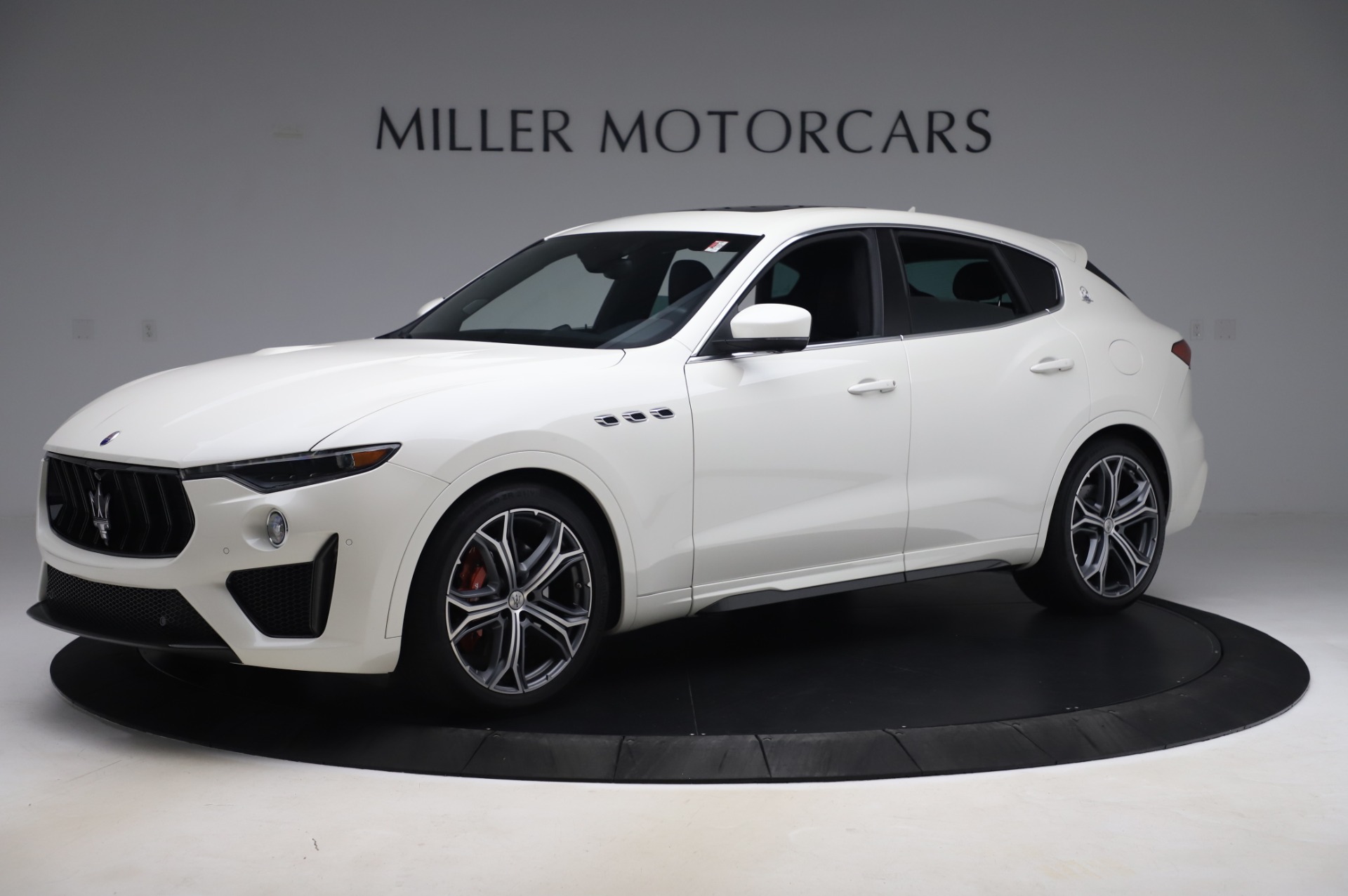Used 2019 Maserati Levante Trofeo for sale $45,900 at Alfa Romeo of Westport in Westport CT 06880 1