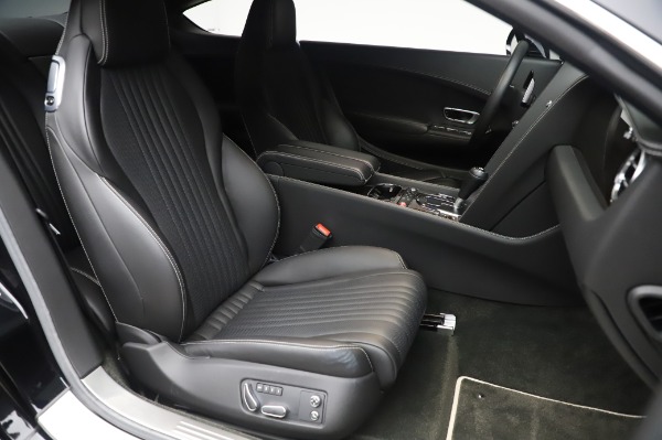 Used 2016 Bentley Continental GT W12 for sale $119,900 at Alfa Romeo of Westport in Westport CT 06880 24
