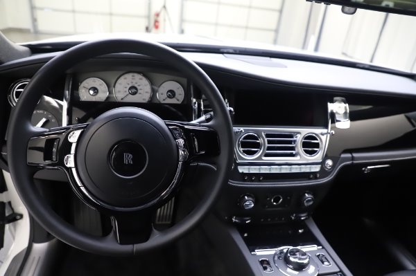 Used 2018 Rolls-Royce Ghost for sale $247,900 at Alfa Romeo of Westport in Westport CT 06880 15