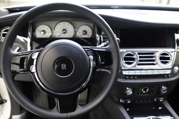 Used 2018 Rolls-Royce Ghost for sale $247,900 at Alfa Romeo of Westport in Westport CT 06880 16