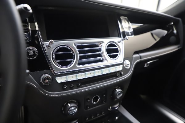 Used 2018 Rolls-Royce Ghost for sale $247,900 at Alfa Romeo of Westport in Westport CT 06880 17