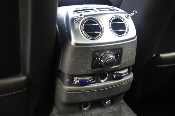 Used 2018 Rolls-Royce Ghost for sale $247,900 at Alfa Romeo of Westport in Westport CT 06880 19