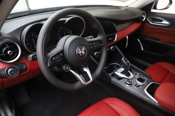New 2020 Alfa Romeo Giulia Q4 for sale $48,445 at Alfa Romeo of Westport in Westport CT 06880 13