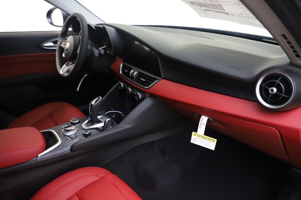 New 2020 Alfa Romeo Giulia Q4 for sale $48,445 at Alfa Romeo of Westport in Westport CT 06880 22