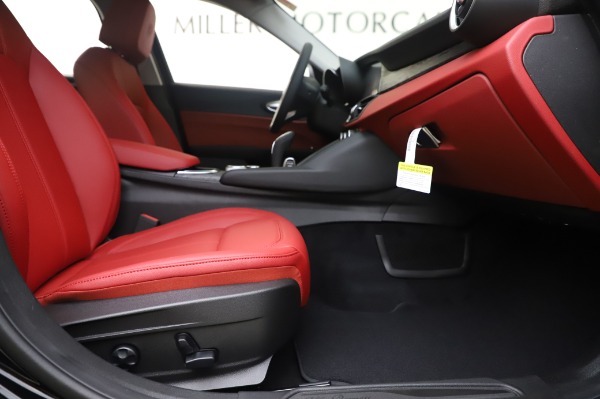 New 2020 Alfa Romeo Giulia Q4 for sale $48,445 at Alfa Romeo of Westport in Westport CT 06880 23