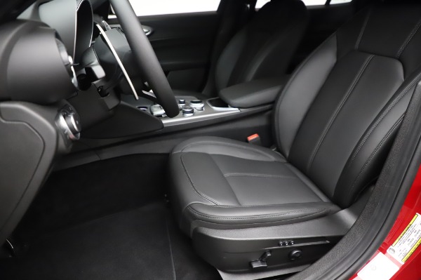 New 2020 Alfa Romeo Giulia Sport Q4 for sale $43,645 at Alfa Romeo of Westport in Westport CT 06880 15