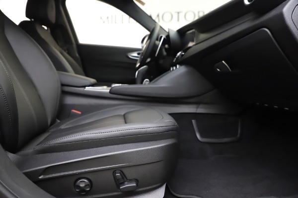 New 2020 Alfa Romeo Giulia Sport Q4 for sale $43,645 at Alfa Romeo of Westport in Westport CT 06880 23