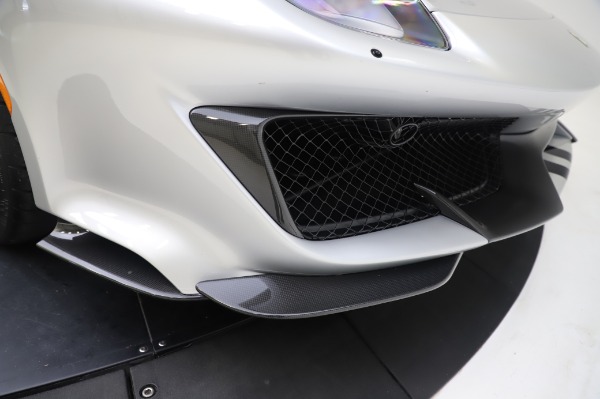 Used 2019 Ferrari 488 Pista for sale $445,900 at Alfa Romeo of Westport in Westport CT 06880 25