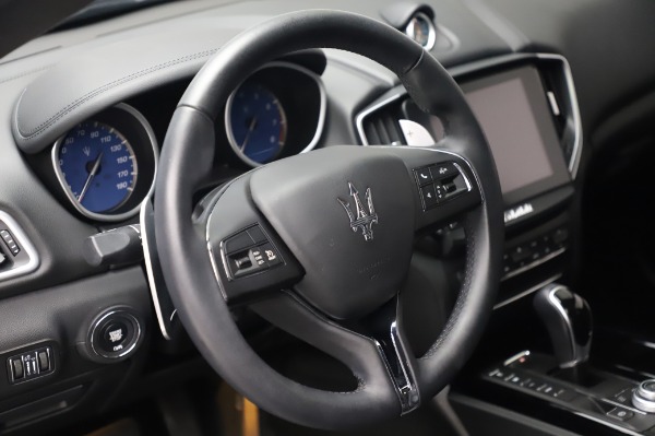 Used 2017 Maserati Ghibli S Q4 for sale Sold at Alfa Romeo of Westport in Westport CT 06880 16