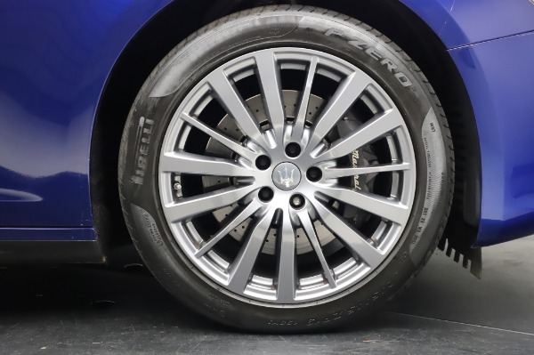 Used 2017 Maserati Ghibli S Q4 for sale Sold at Alfa Romeo of Westport in Westport CT 06880 25