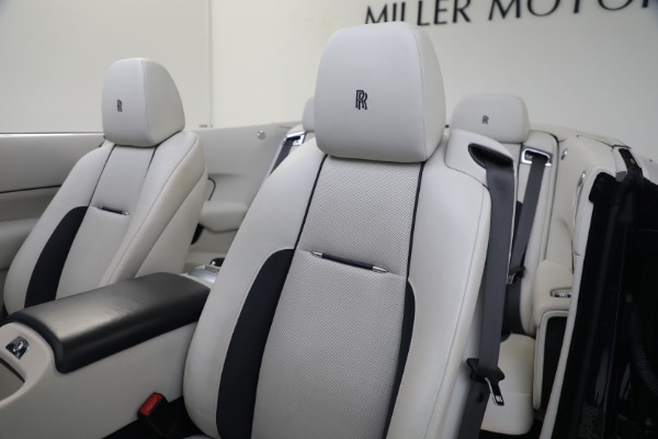 Used 2017 Rolls-Royce Dawn for sale $244,900 at Alfa Romeo of Westport in Westport CT 06880 25