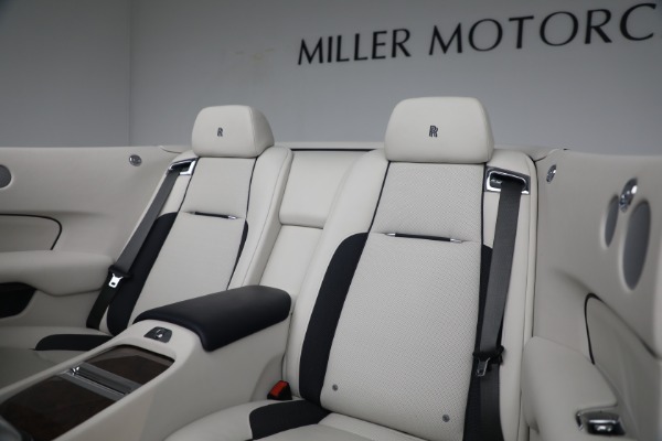 Used 2017 Rolls-Royce Dawn Base for sale $248,900 at Alfa Romeo of Westport in Westport CT 06880 27