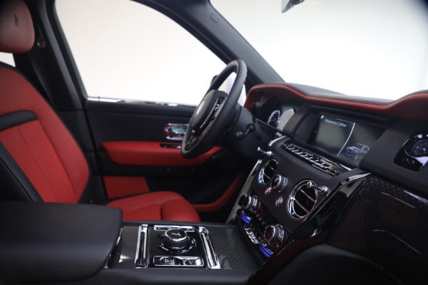 Used 2020 Rolls-Royce Cullinan Black Badge for sale $299,900 at Alfa Romeo of Westport in Westport CT 06880 22