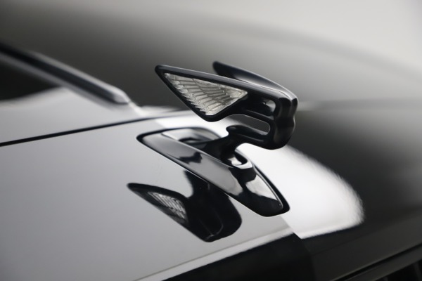 New 2020 Bentley Flying Spur W12 for sale $261,615 at Alfa Romeo of Westport in Westport CT 06880 14