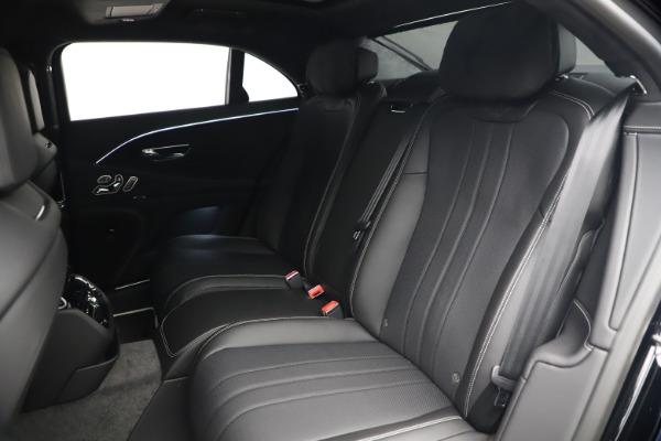 New 2020 Bentley Flying Spur W12 for sale $261,615 at Alfa Romeo of Westport in Westport CT 06880 23