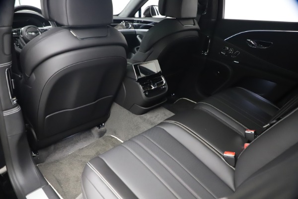 New 2020 Bentley Flying Spur W12 for sale $261,615 at Alfa Romeo of Westport in Westport CT 06880 25