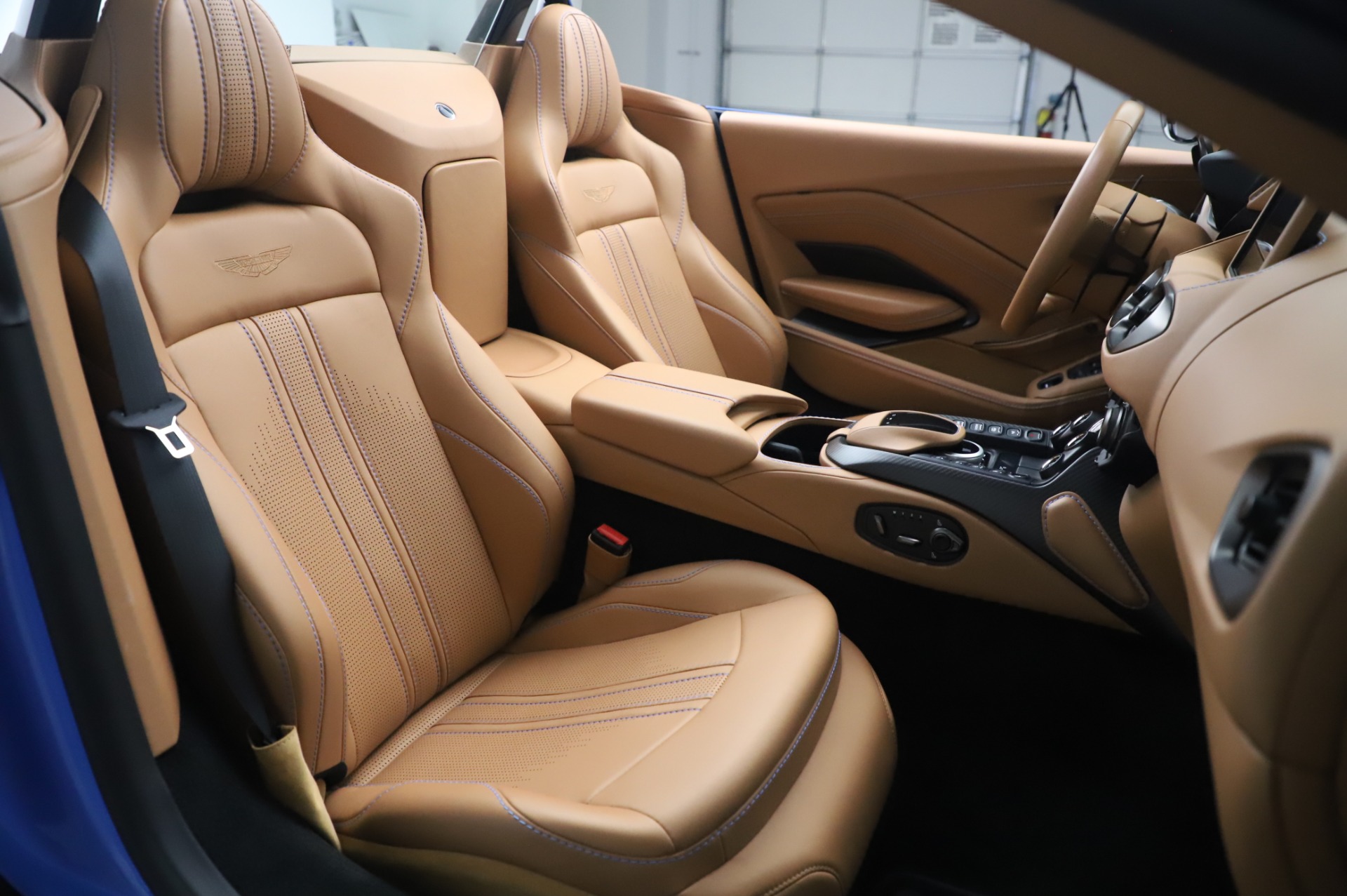 New 2021 Aston Martin Vantage Roadster For Sale (Special Pricing