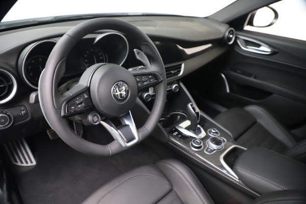 New 2020 Alfa Romeo Giulia Ti Sport Carbon Q4 for sale $51,640 at Alfa Romeo of Westport in Westport CT 06880 13