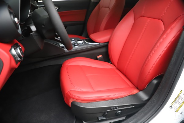 New 2020 Alfa Romeo Giulia Q4 for sale $44,845 at Alfa Romeo of Westport in Westport CT 06880 15