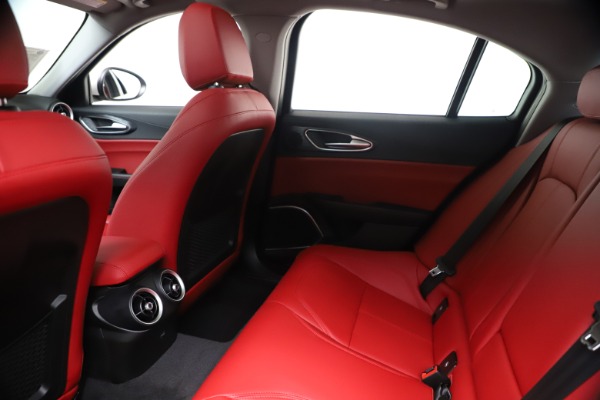New 2020 Alfa Romeo Giulia Q4 for sale $44,845 at Alfa Romeo of Westport in Westport CT 06880 19