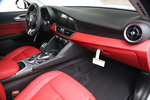 New 2020 Alfa Romeo Giulia Q4 for sale $44,845 at Alfa Romeo of Westport in Westport CT 06880 22