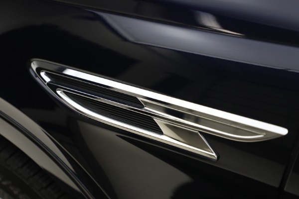 Used 2021 Bentley Bentayga V8 for sale Sold at Alfa Romeo of Westport in Westport CT 06880 17