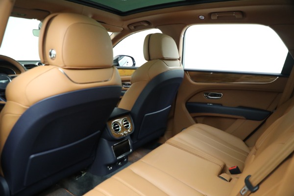 Used 2021 Bentley Bentayga V8 for sale Sold at Alfa Romeo of Westport in Westport CT 06880 22
