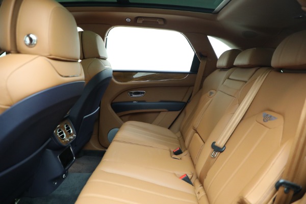 Used 2021 Bentley Bentayga V8 for sale Sold at Alfa Romeo of Westport in Westport CT 06880 23