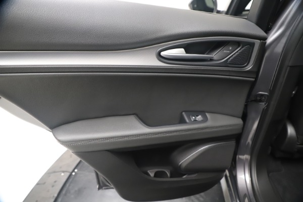 New 2020 Alfa Romeo Stelvio Ti Sport Q4 for sale $55,995 at Alfa Romeo of Westport in Westport CT 06880 21