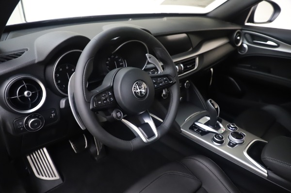 New 2020 Alfa Romeo Stelvio Ti Sport Q4 for sale Sold at Alfa Romeo of Westport in Westport CT 06880 13