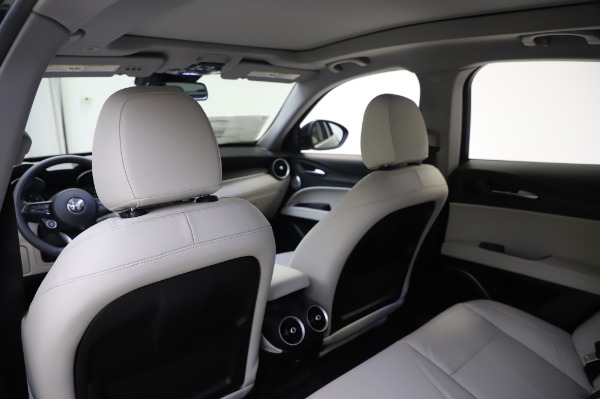 New 2020 Alfa Romeo Stelvio Ti Q4 for sale $50,895 at Alfa Romeo of Westport in Westport CT 06880 17