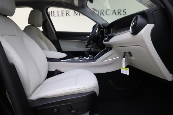 New 2020 Alfa Romeo Stelvio Ti Q4 for sale $50,895 at Alfa Romeo of Westport in Westport CT 06880 22