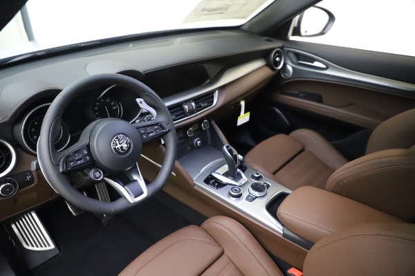 New 2020 Alfa Romeo Stelvio Ti Sport Q4 for sale Sold at Alfa Romeo of Westport in Westport CT 06880 13