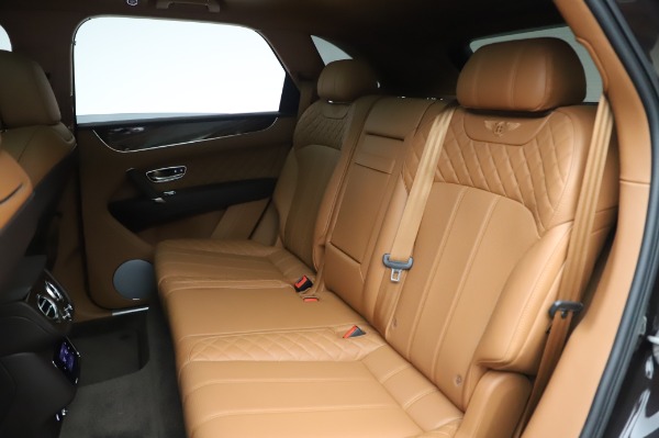 Used 2017 Bentley Bentayga W12 for sale $138,900 at Alfa Romeo of Westport in Westport CT 06880 23