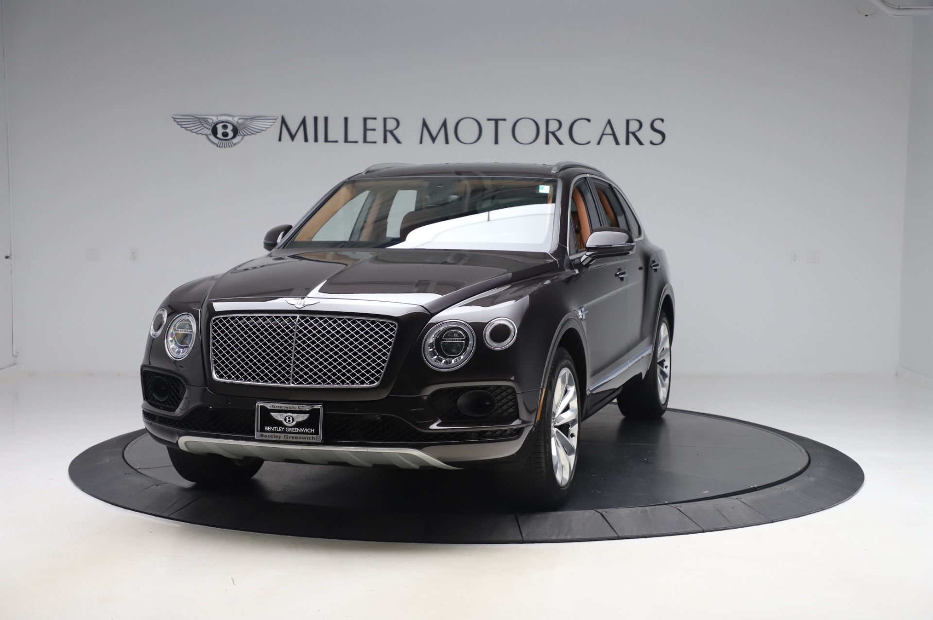 Used 2017 Bentley Bentayga W12 for sale Sold at Alfa Romeo of Westport in Westport CT 06880 1