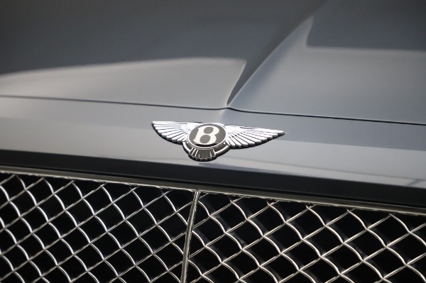 Used 2017 Bentley Bentayga W12 for sale Sold at Alfa Romeo of Westport in Westport CT 06880 14