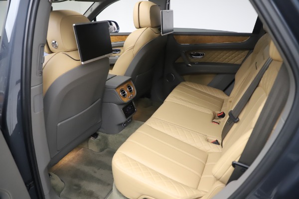Used 2017 Bentley Bentayga W12 for sale Sold at Alfa Romeo of Westport in Westport CT 06880 22