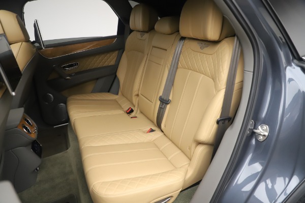 Used 2017 Bentley Bentayga W12 for sale Sold at Alfa Romeo of Westport in Westport CT 06880 23